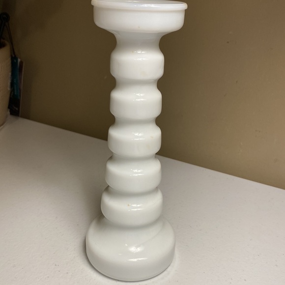 Anchor Hocking Milk Glass Vase or Candle Holder - Picture 4 of 5